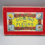 Ancient game “domino of flowers”