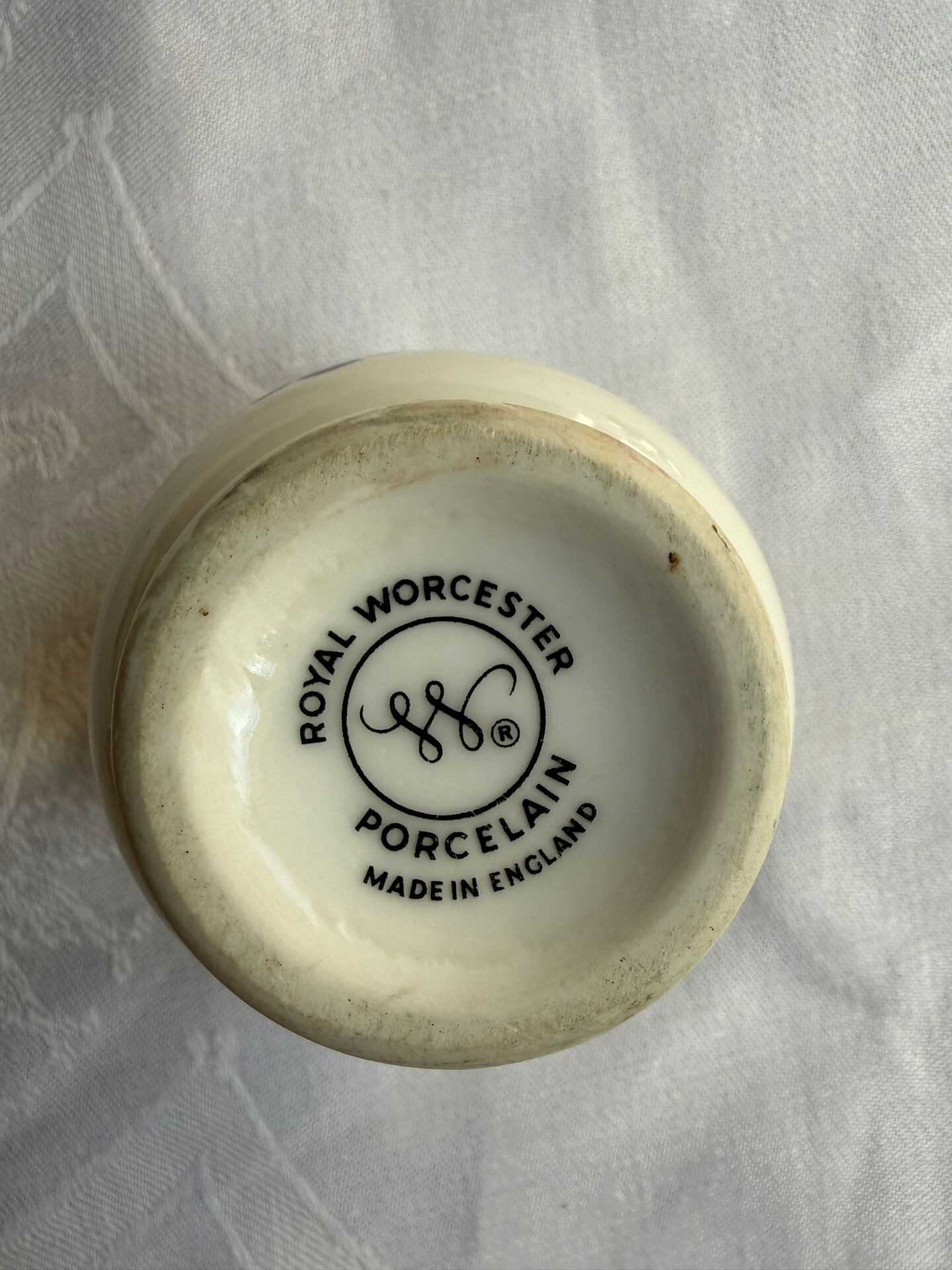Egg coddler porcelaine anglaise Royal Worcester « Palmyra »