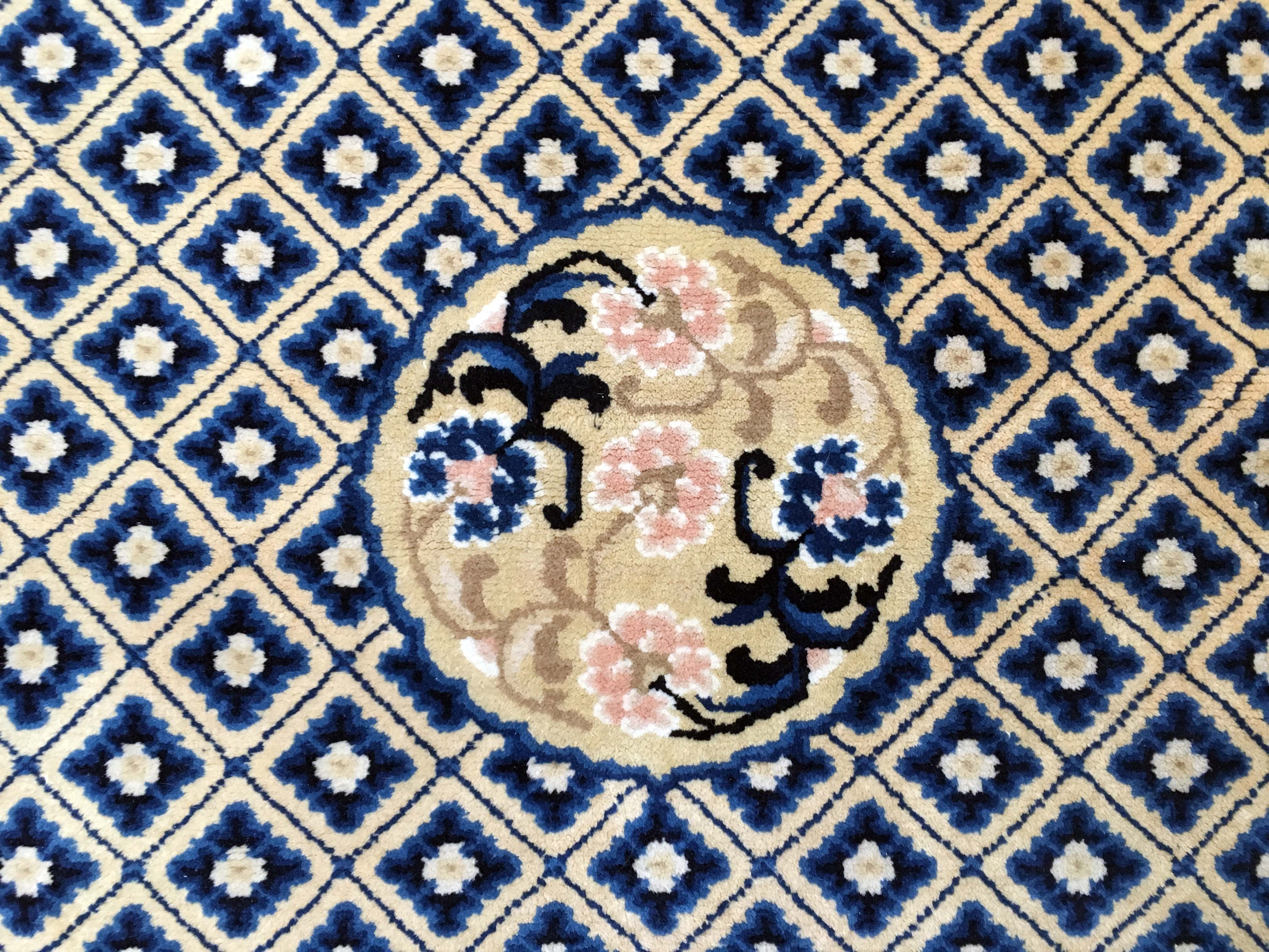 Imperial China Kangxi Beijing year 70185 mat x 130 cm