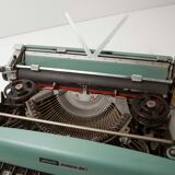 Olivetti Lettera 32 typewriter