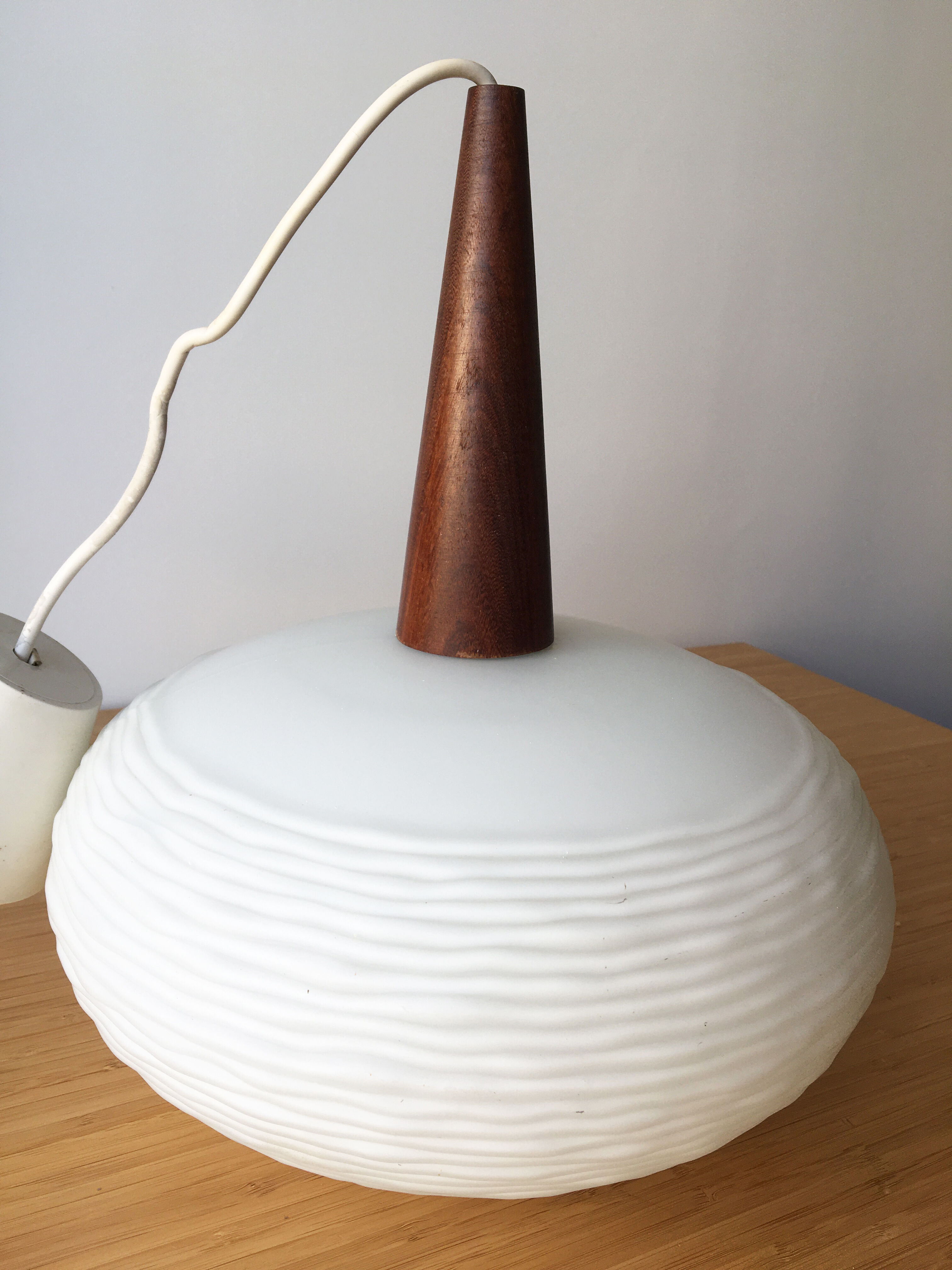 Suspension scandinave de Louis Kalff