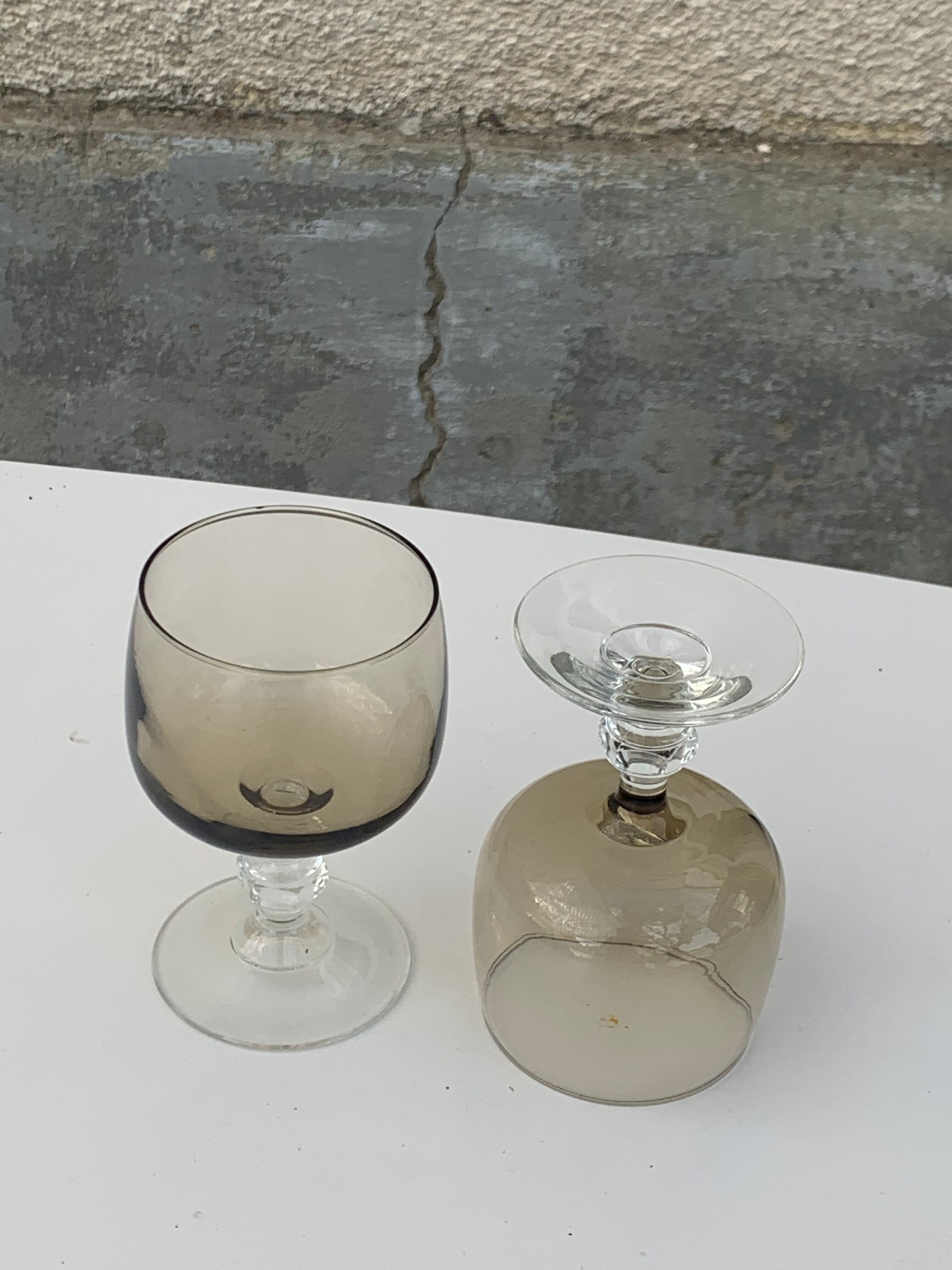6 medium-sized wine glasses, two-tone, vintage France 1970