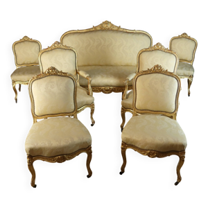 salon en bois dore