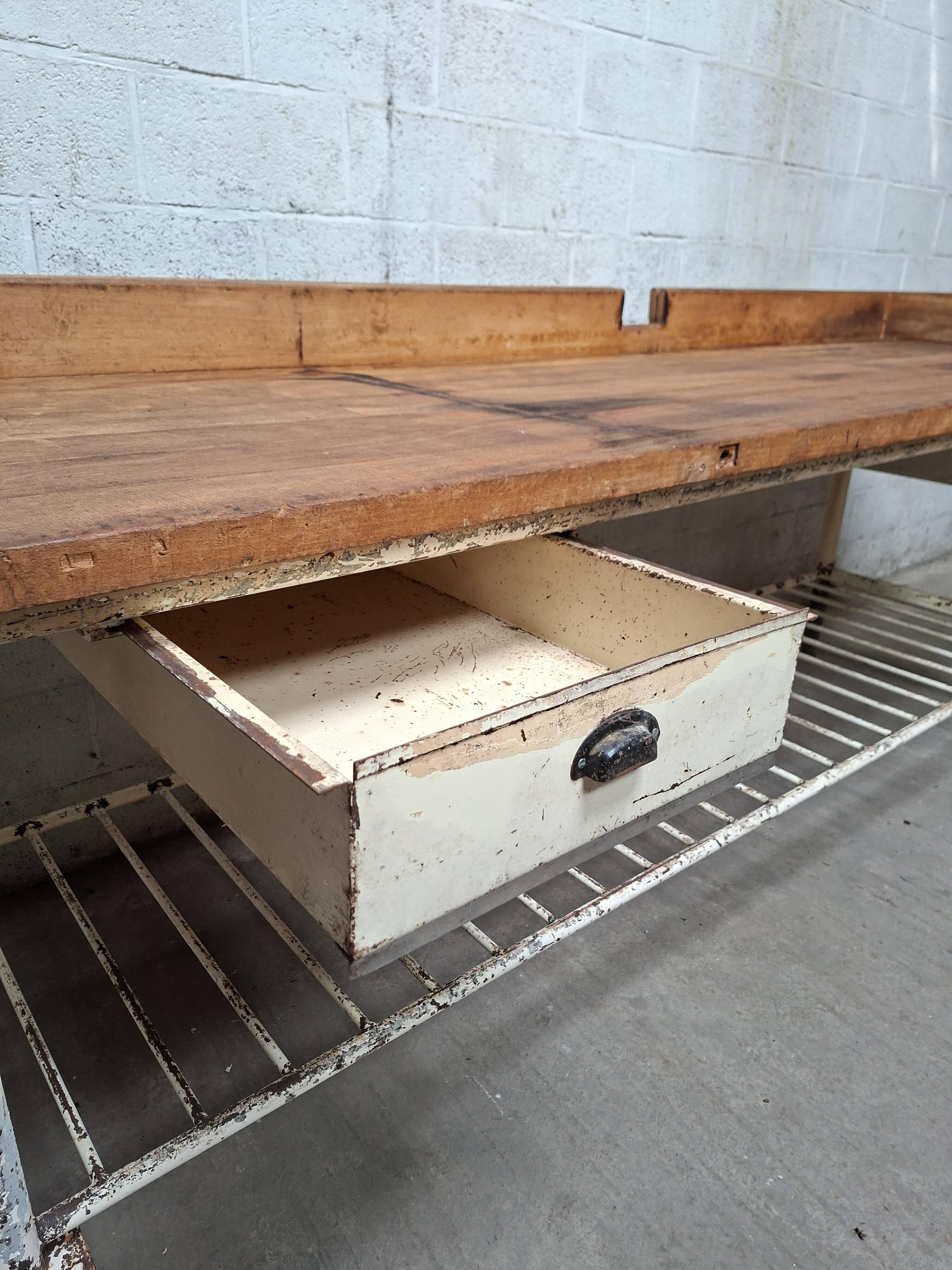 Baker's table | central island | industrial workbench