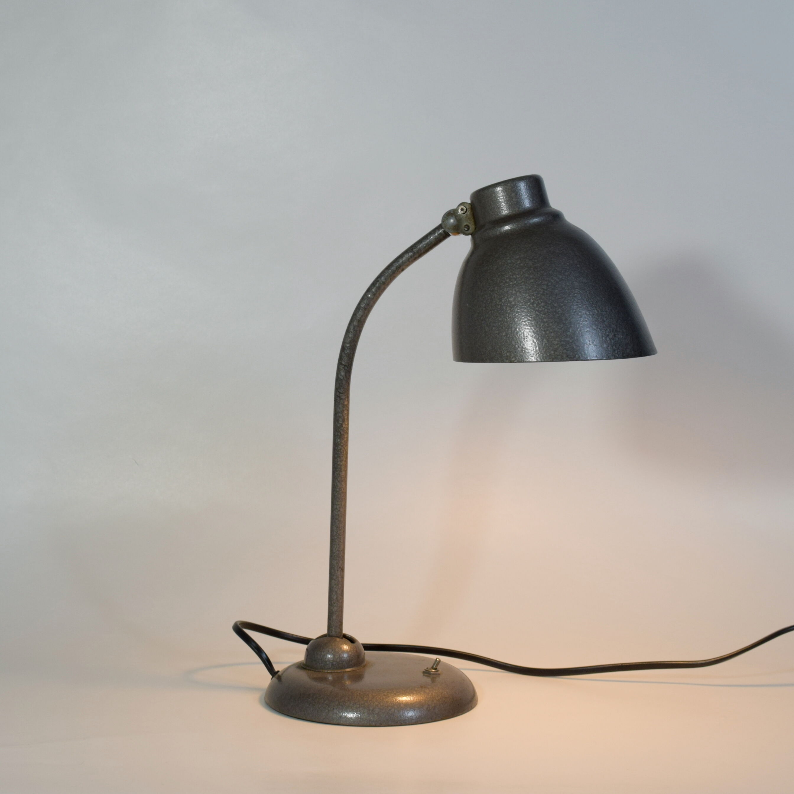 Office lamp, modernist metal, vintage