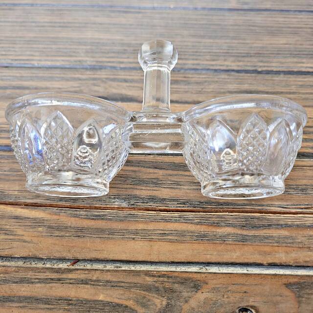Vintage glass salt and pepper shaker (double salt cellar)