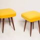 Ensemble de deux tabourets de chevet en velours jaune milieu du siècle, Europe, années 1960