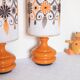 Paire de lampe orange brodées