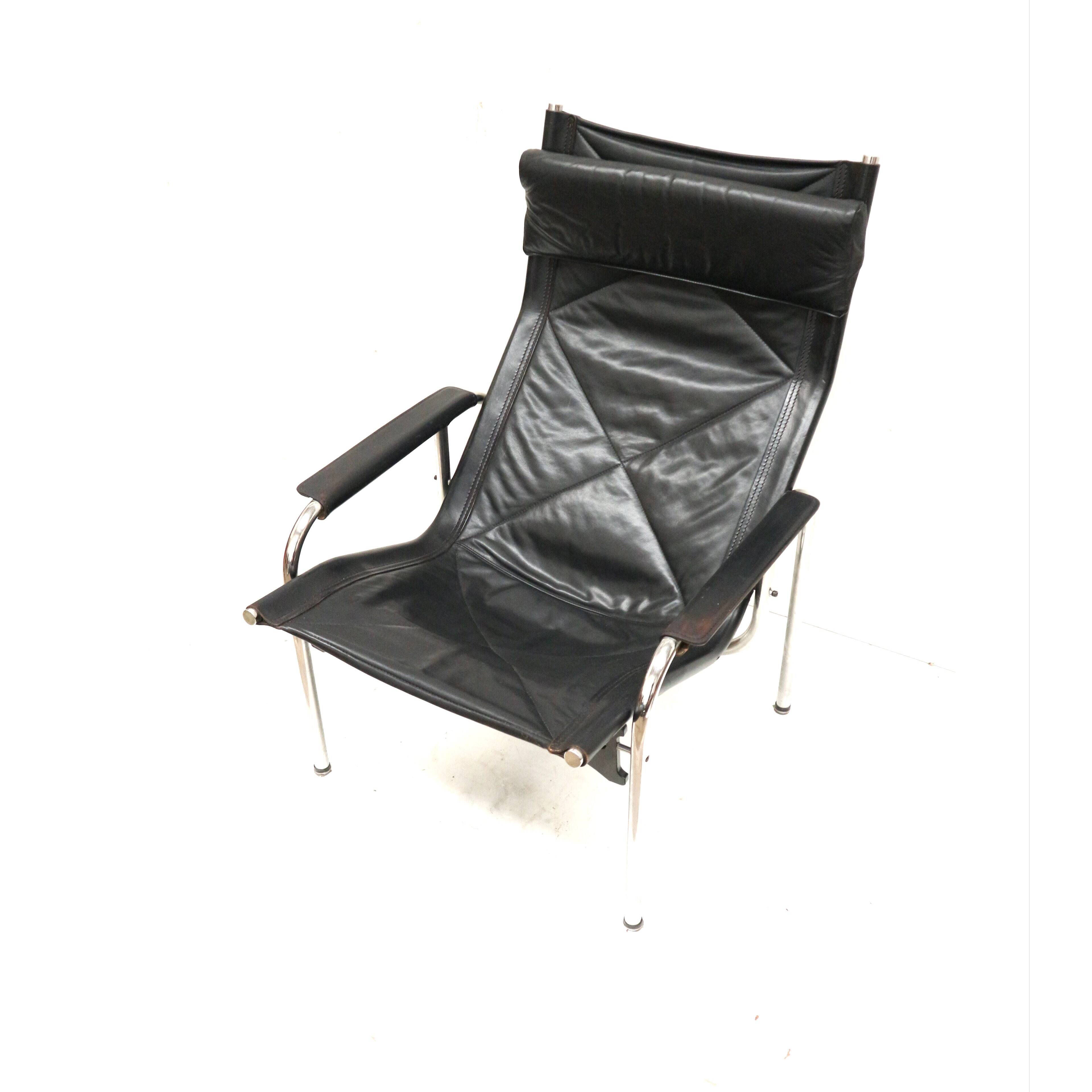 2x Vintage black leather armchair by Strässle HE1106 designed by Hans Eichenberger