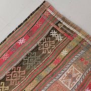 Tapis kilim ancien pastel, teintes délavées rose & vert, charme bohème,