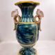 Vase en barbotine émaillée à décor d'oiseaux et bambou