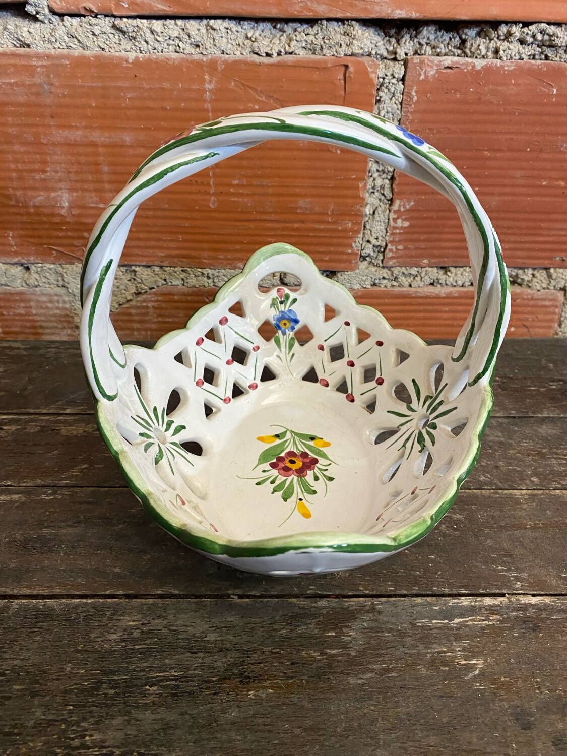 Vintage white openwork ceramic basket with flower decoration for lancel