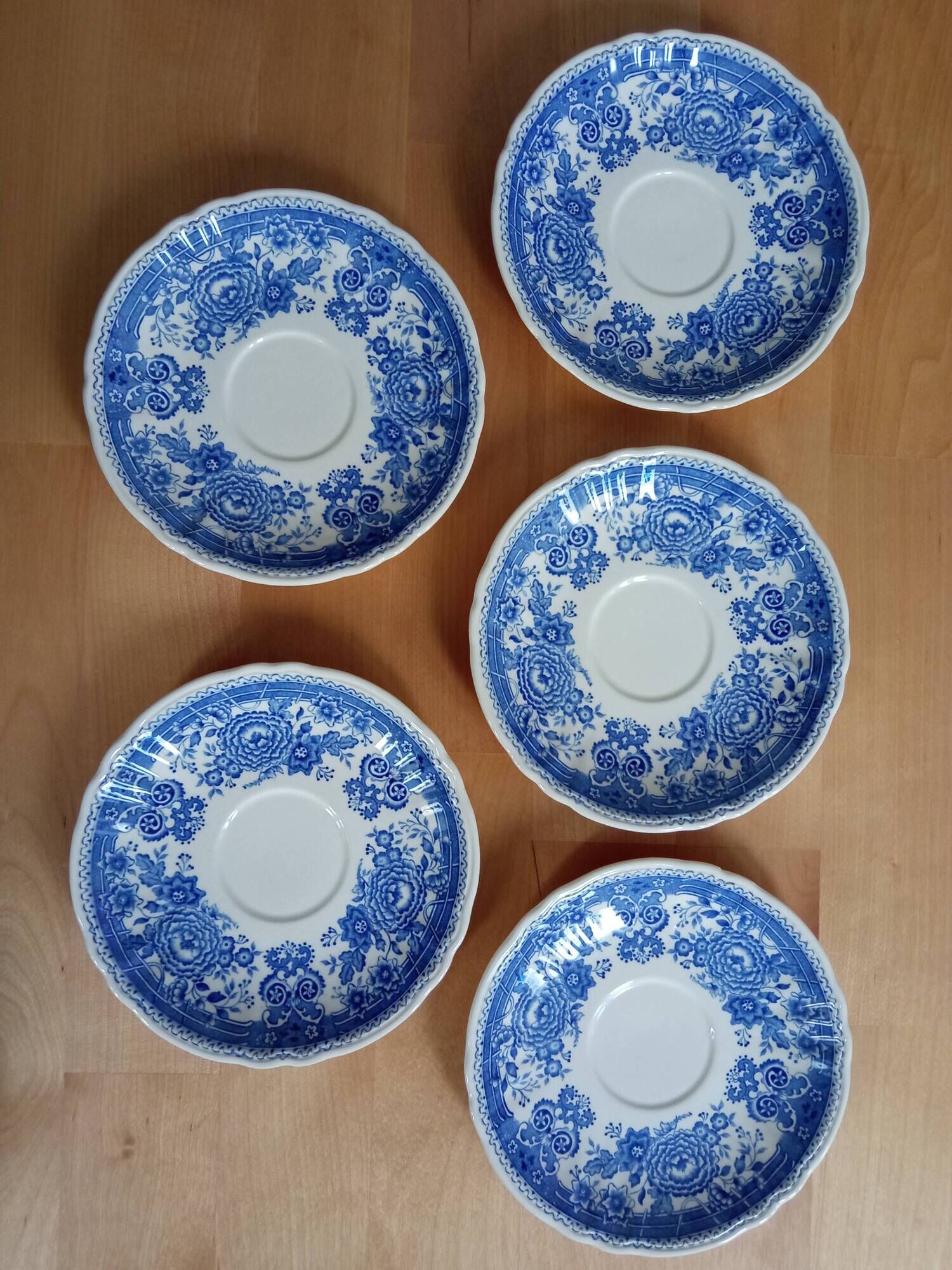 Set of 5 small saucers Villeroy and Boch