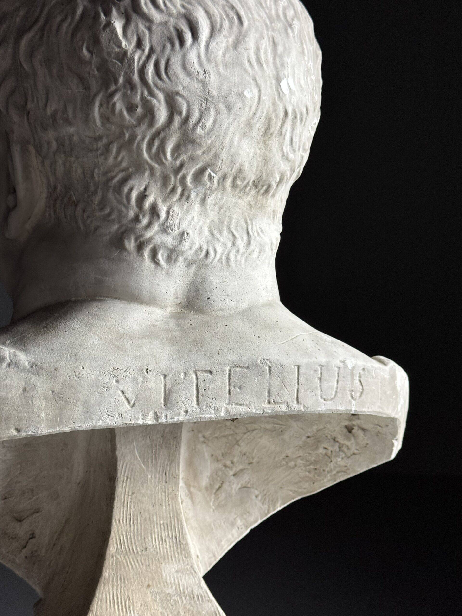 Buste de Vitellius en plâtre romain, 20e siècle.