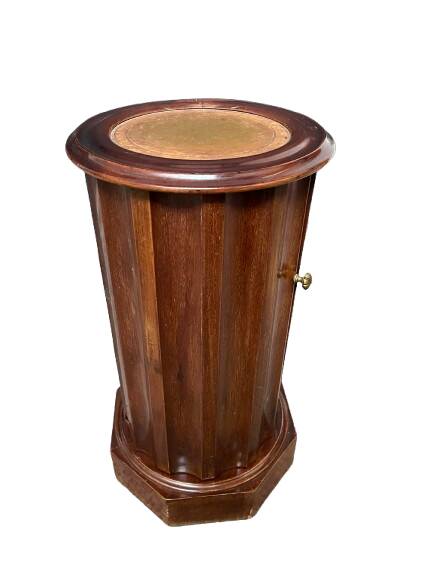 Round wooden bedside table, 1 door