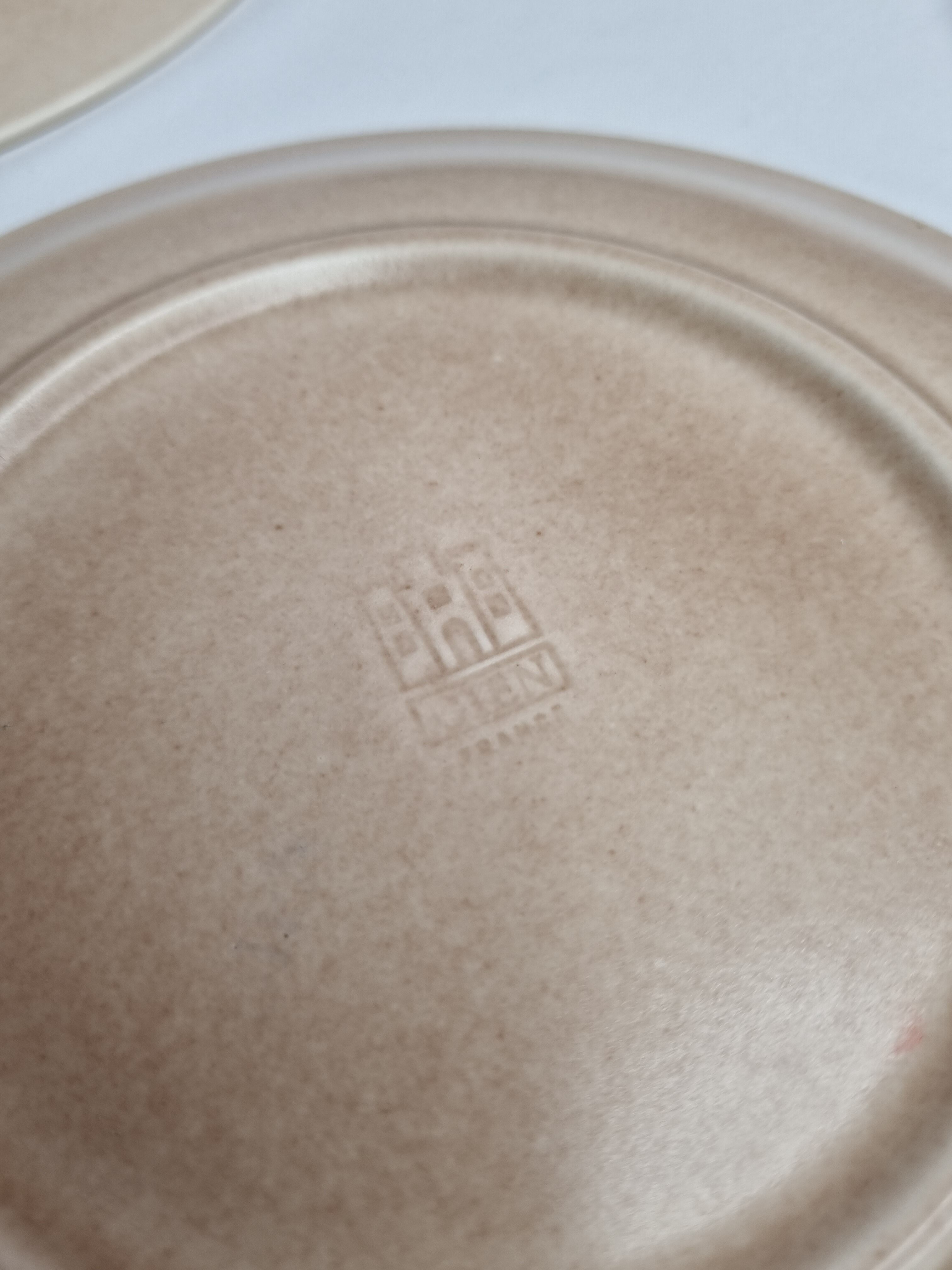 Set of four Terrazzo plates matched with gien earthenware, 22.5 cm