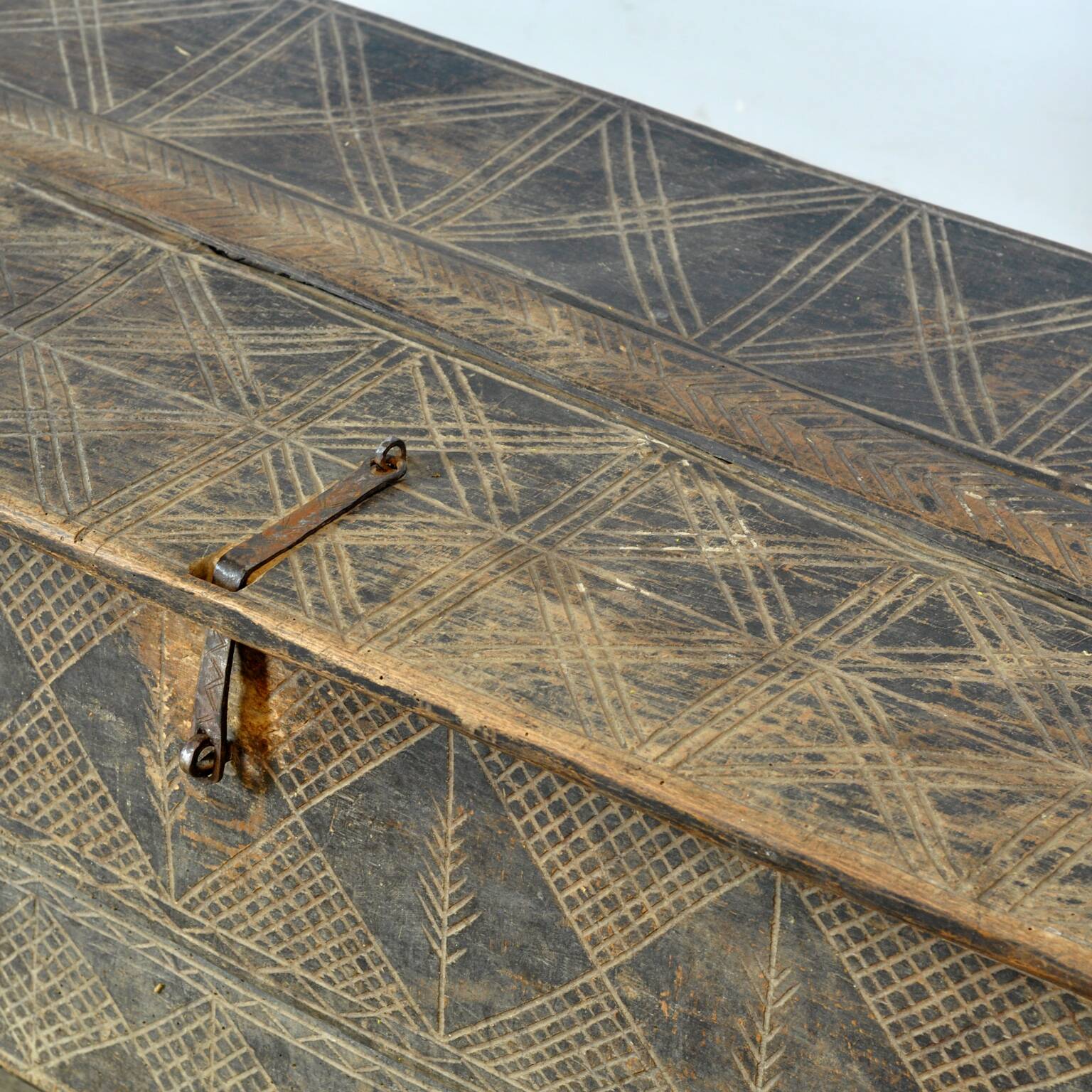 Antique beech shepherd's chest, 1820s