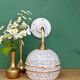 Applique coudée globe vintage en verre de Clichy blanc et doré