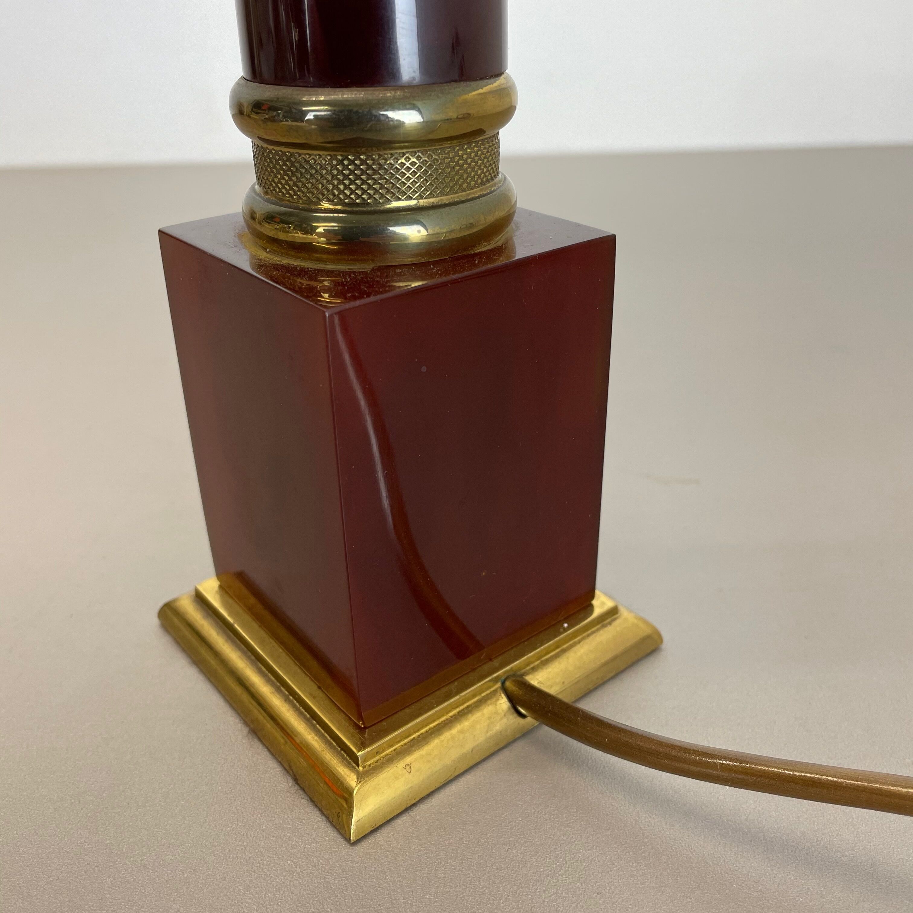 Rare Modernist Red Catalina and Brass Tube Table Light, Italy, 1960s