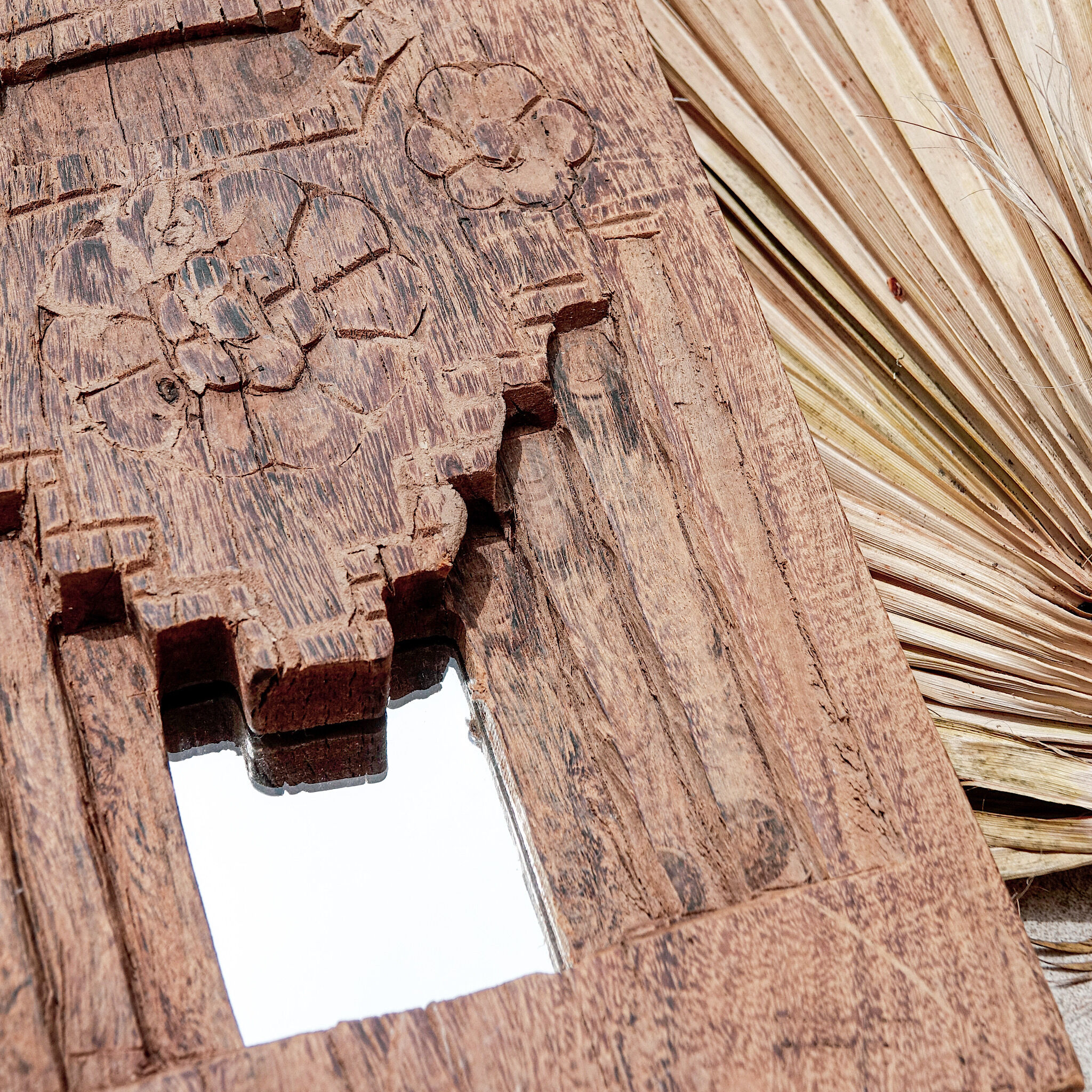 Temple mirror in recycled wood