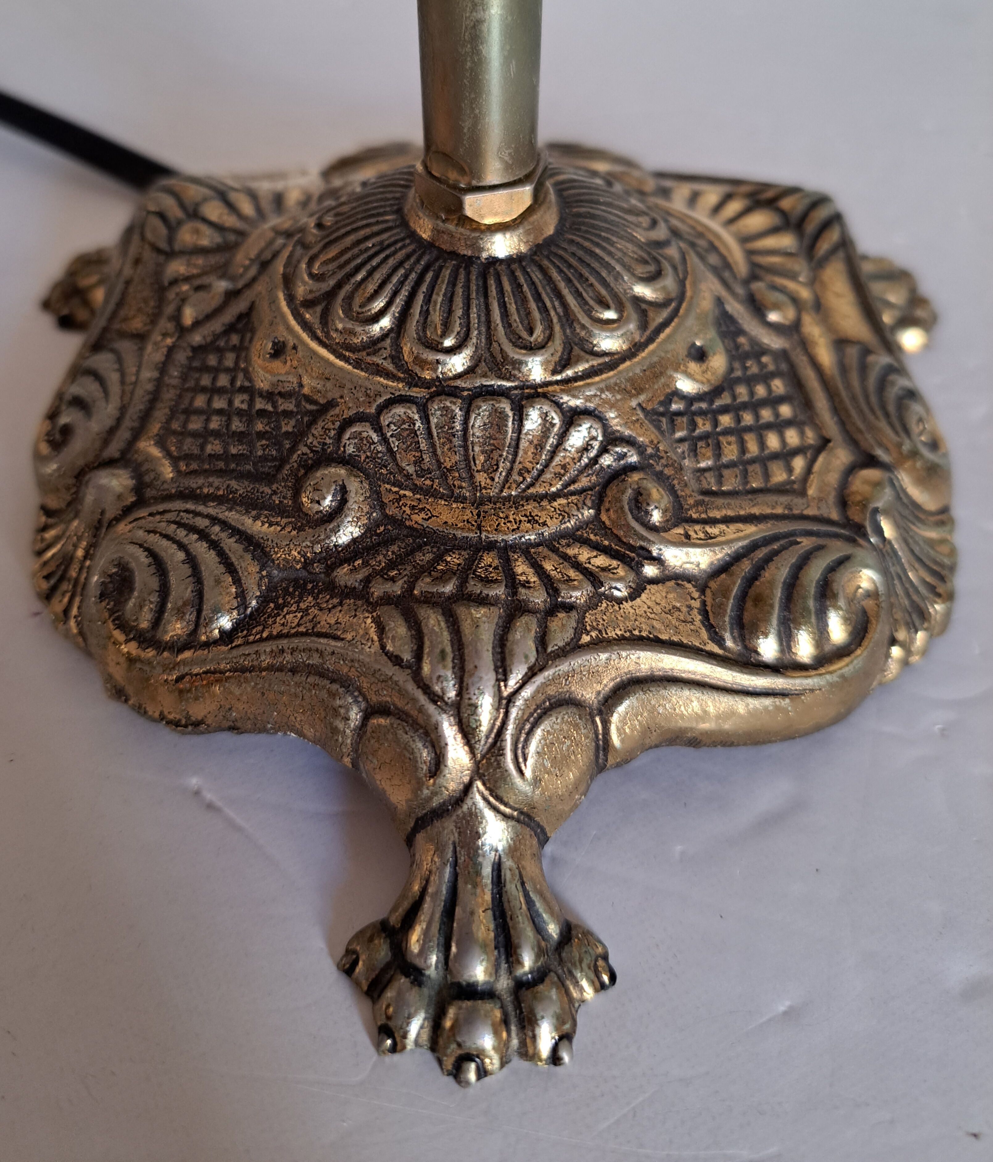 Pair of bedside lamps with tassels