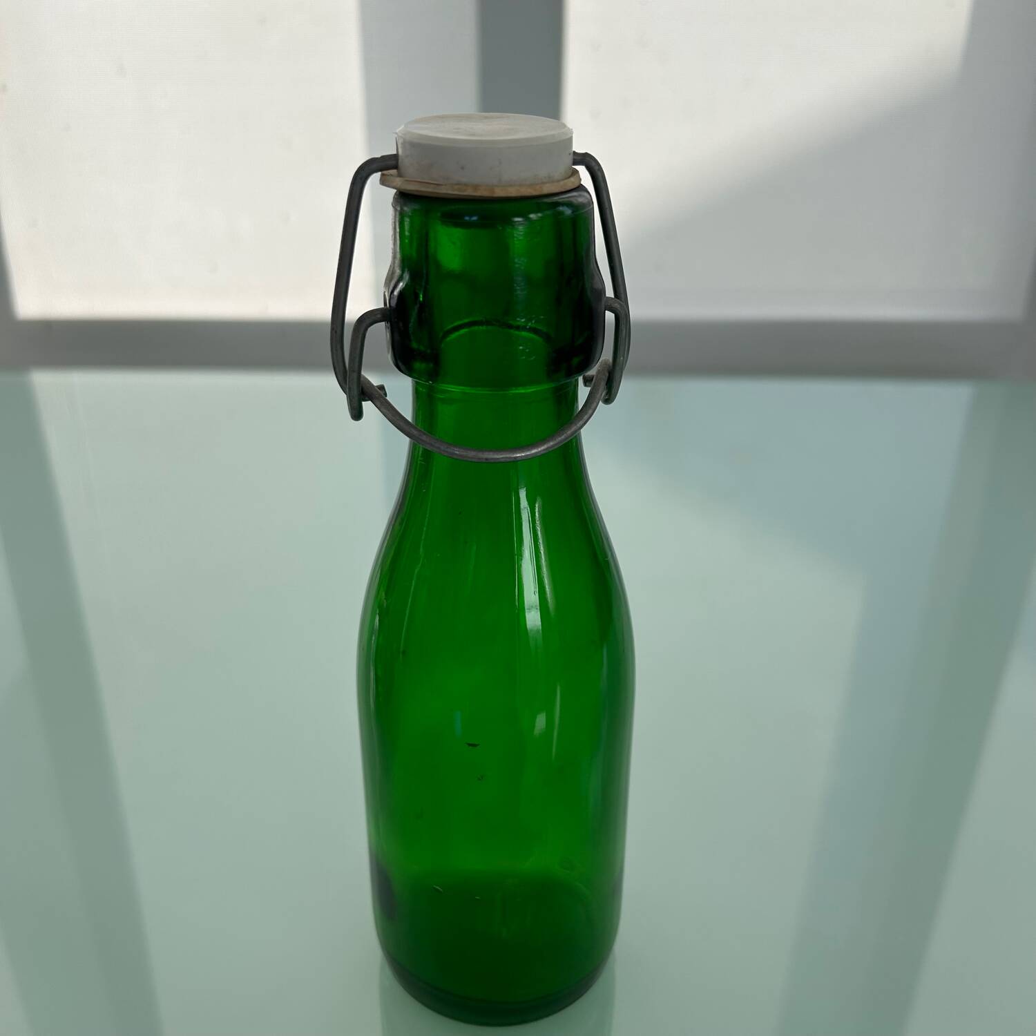 Duo de bouteilles vertes