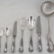 Orbrille Louis XV cutlery set 73 pieces in silver-plated metal, excellent condition.