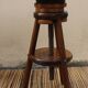 Tabouret à vis