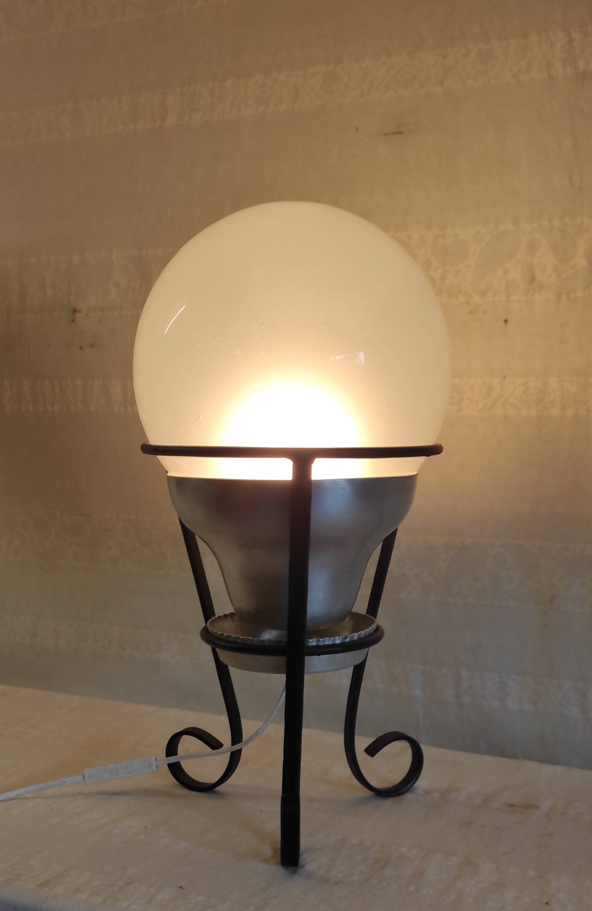 Tripod table lamp in metal, aluminum and blown glass - mid-20th century
