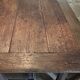 Table de ferme en chêne et 2 bancs, 18ème siècle