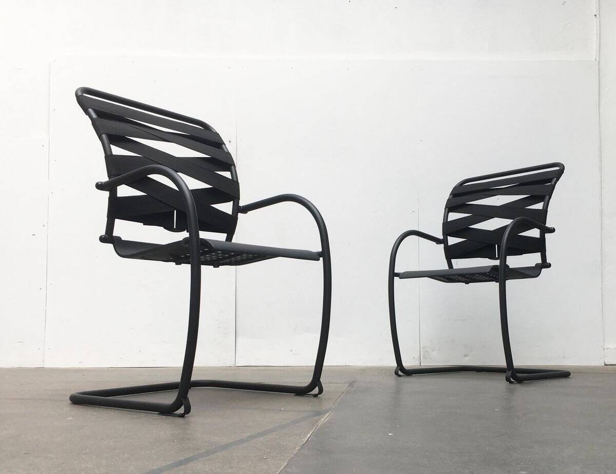 Set of vintage Italian postmodern cantilever armchairs Canasta by Heron Parigi for Heron Parigi Design.