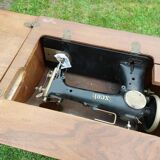Meuble machine à coudre
