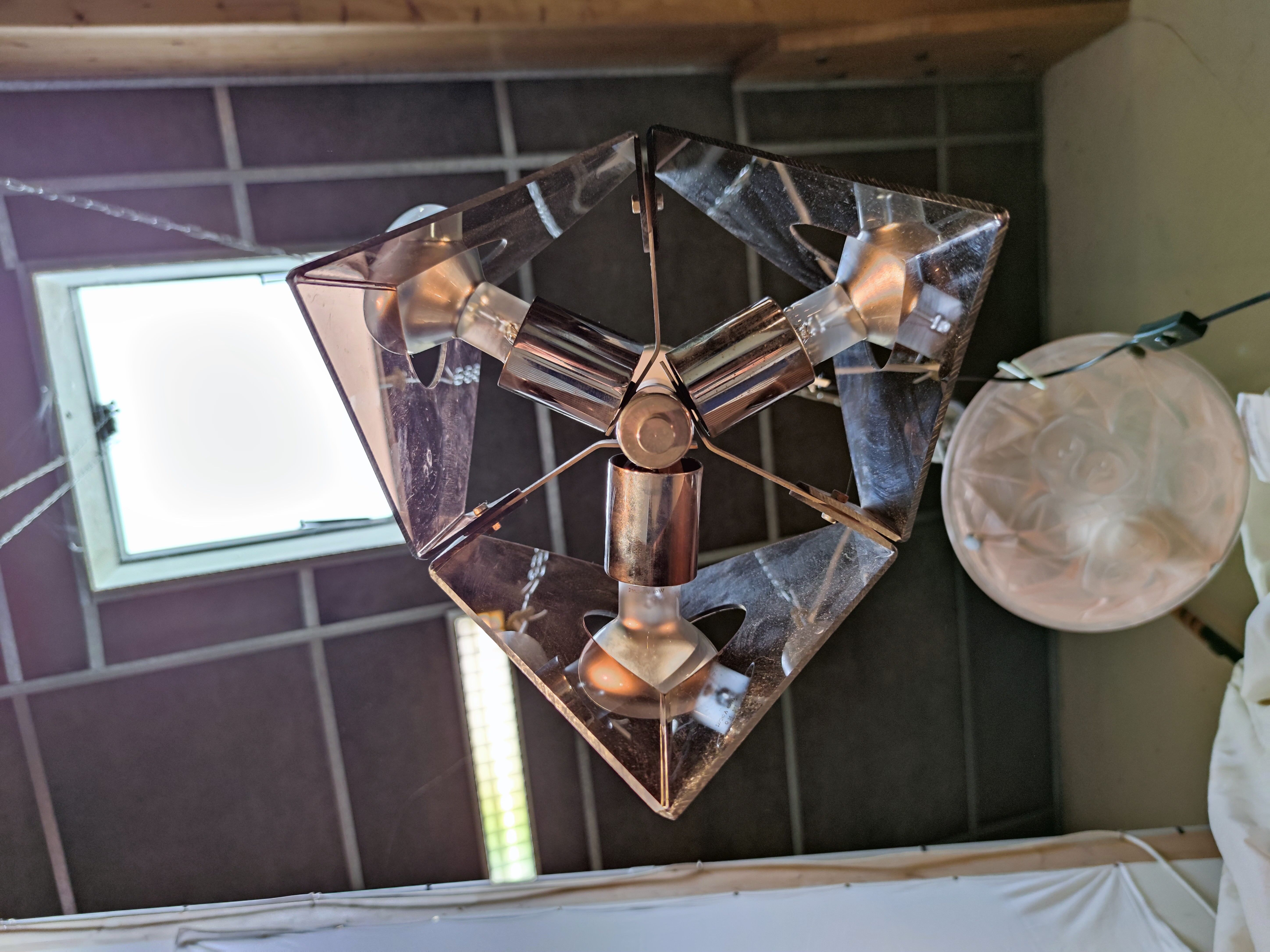 Lustre en plexiglas années 70