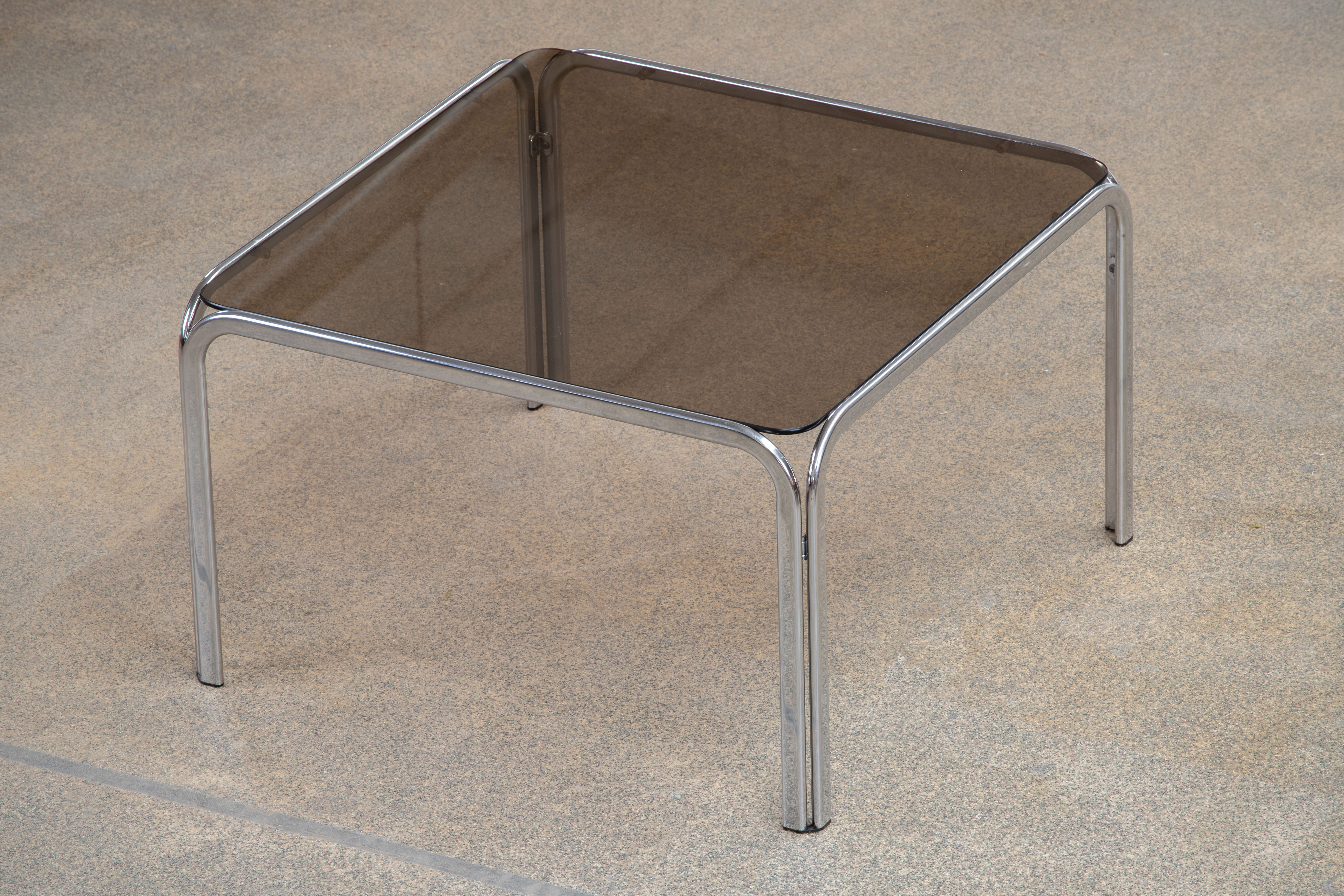 Vintage coffee table – 83 cm