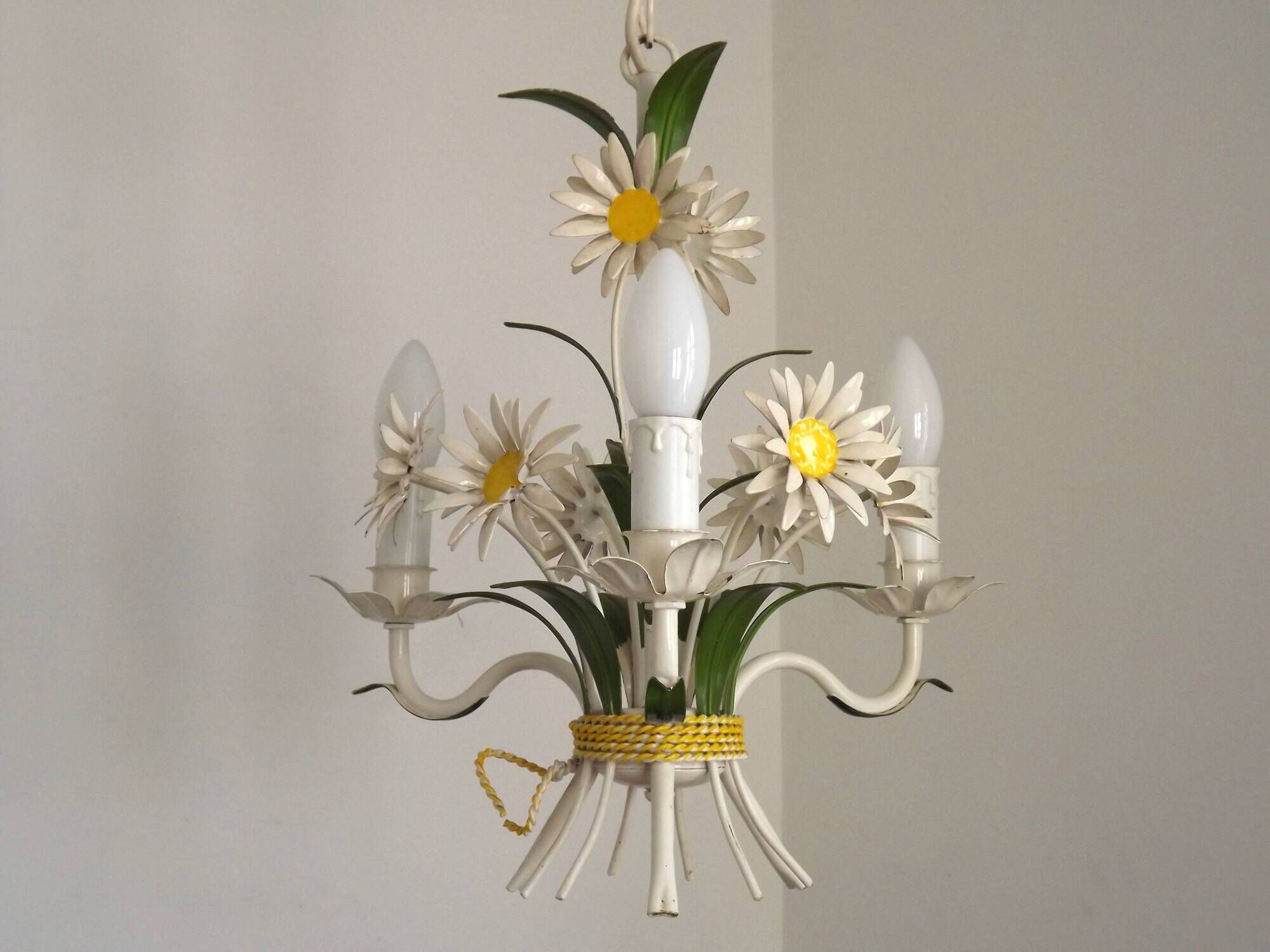French Vintage Tied Bouquet Style Daisy Flower 3 Light Chandelier