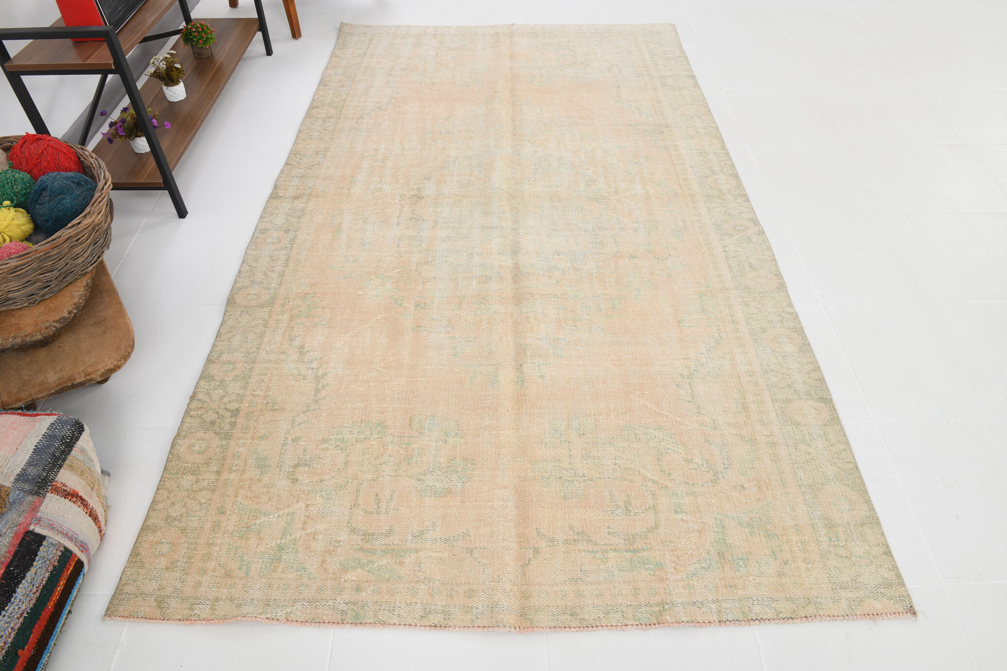 5x9 cream & beige oriental vintage rug 157x268cm