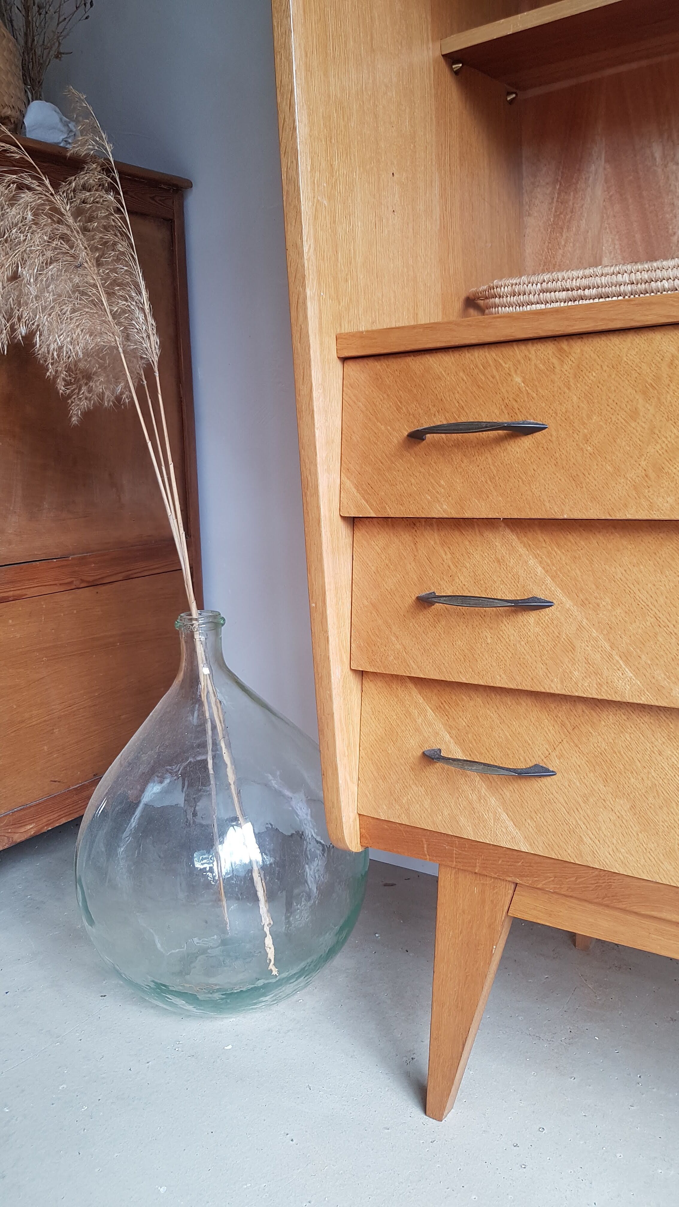 Bookcase feet compass 60