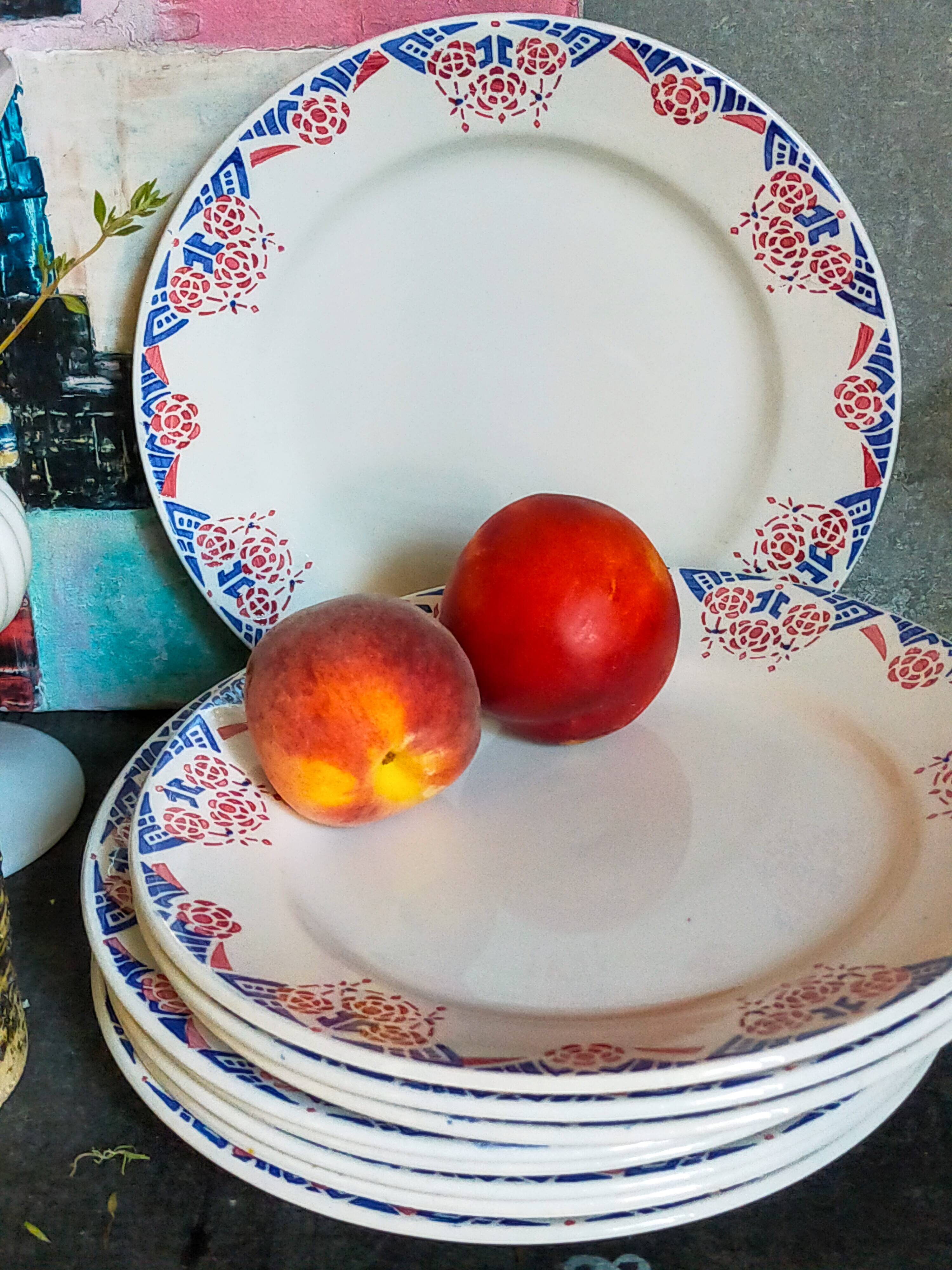 Nine Sarreguemines earthenware dessert plates, Brunoy service, 1940s