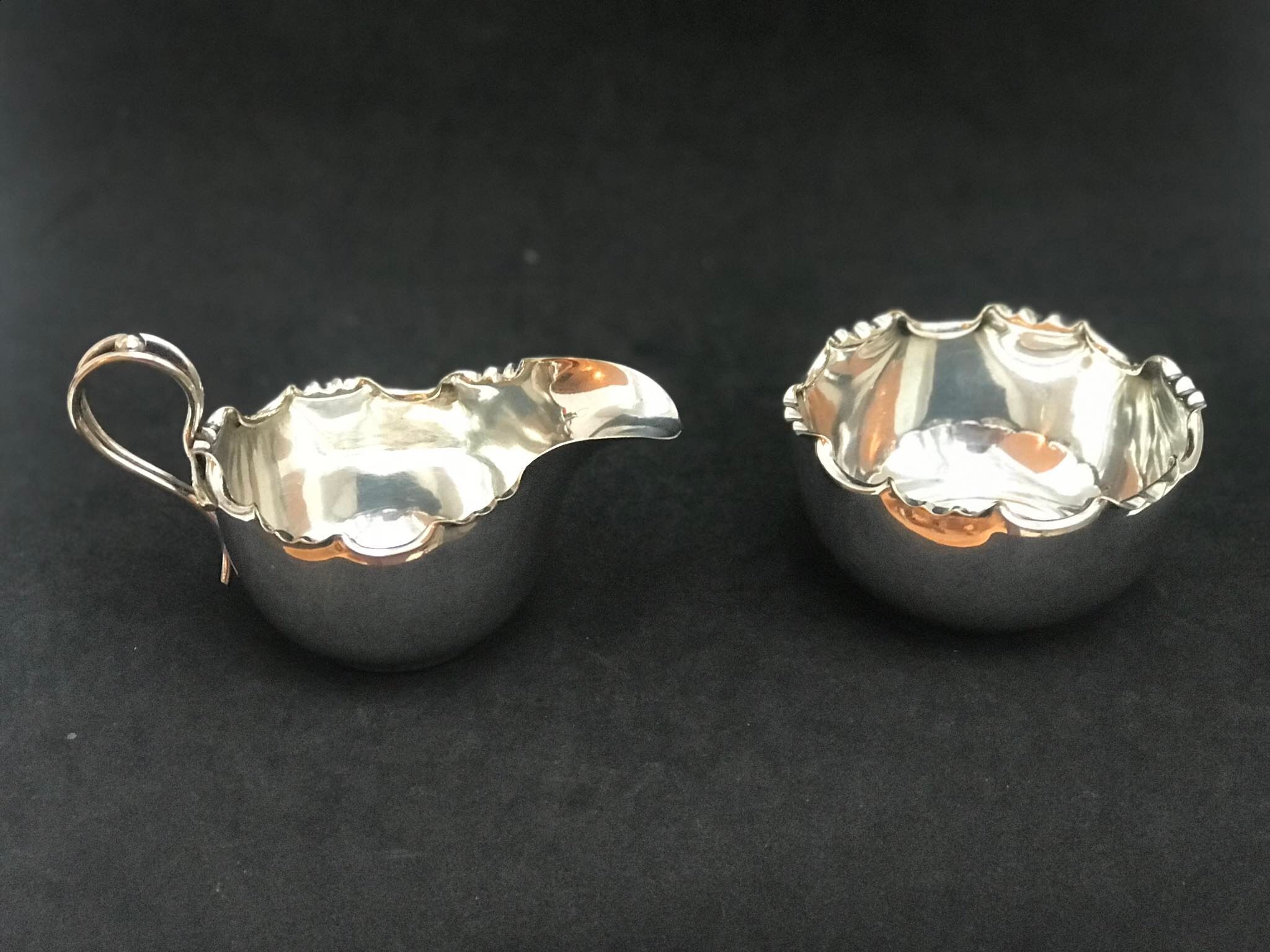 Sugar dish and cream dish