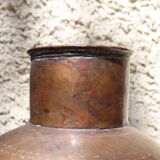 Ancient jar with oriental waters, end of 19th