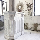 White patina and zinc counter