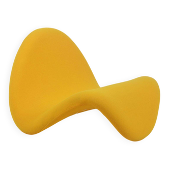 Yellow F577 Tongue designed by Pierre Paulin for Artifort