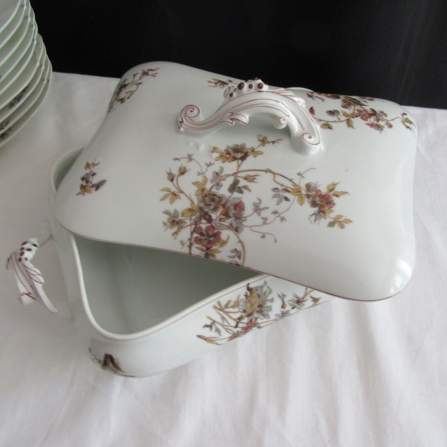 Limoges antique porcelain table service 45 pieces