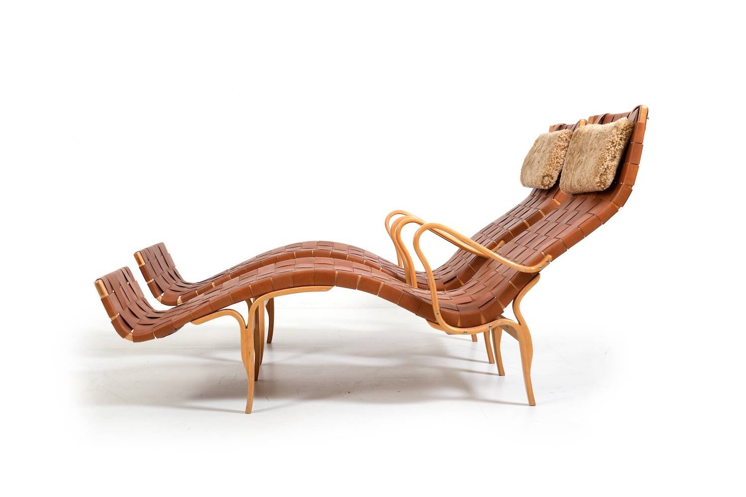 Pair of vintage Pernilla-3 Chaiselongues by Bruno Mathsson