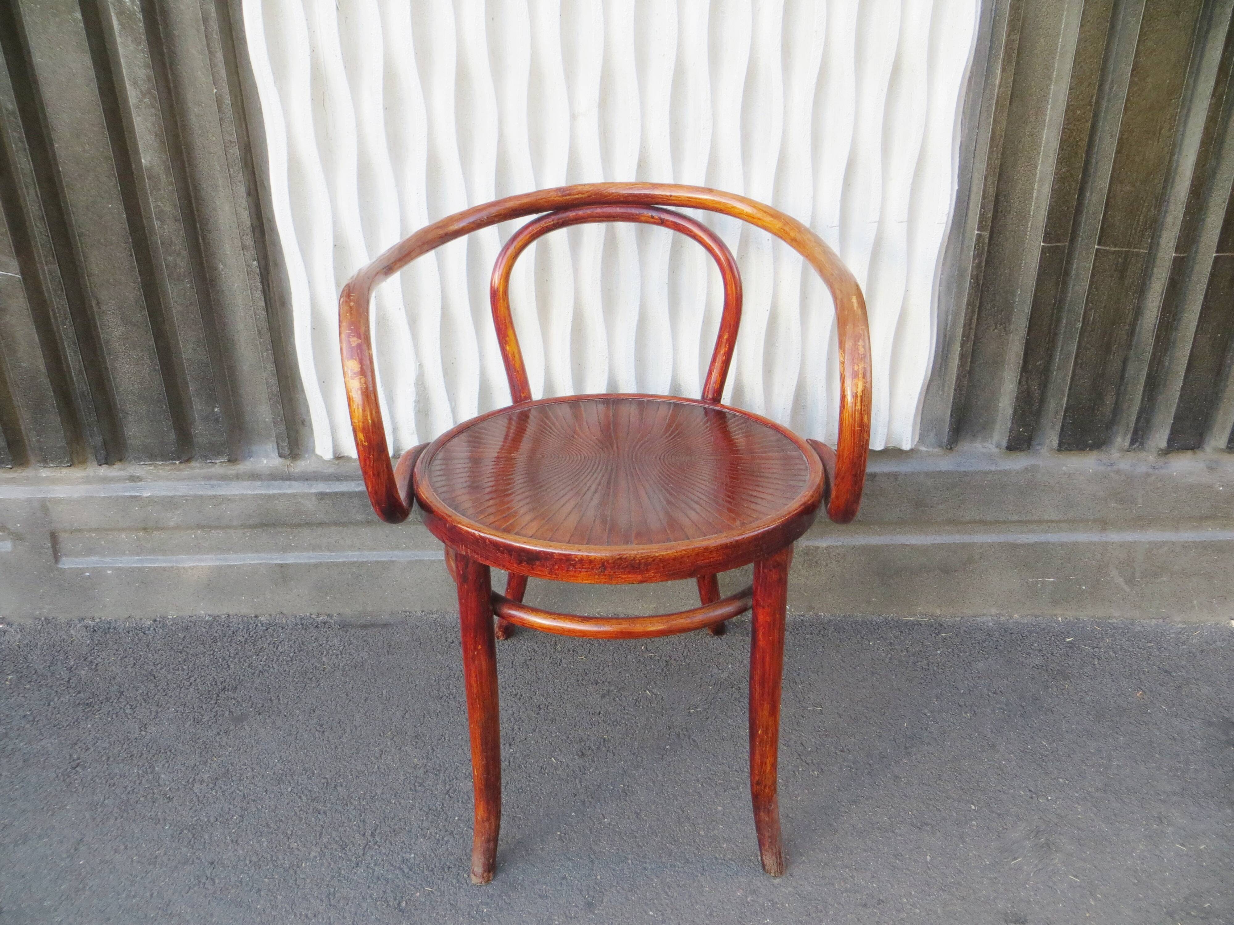 Fauteuil Thonet modèle 209 dit "Le corbusier"