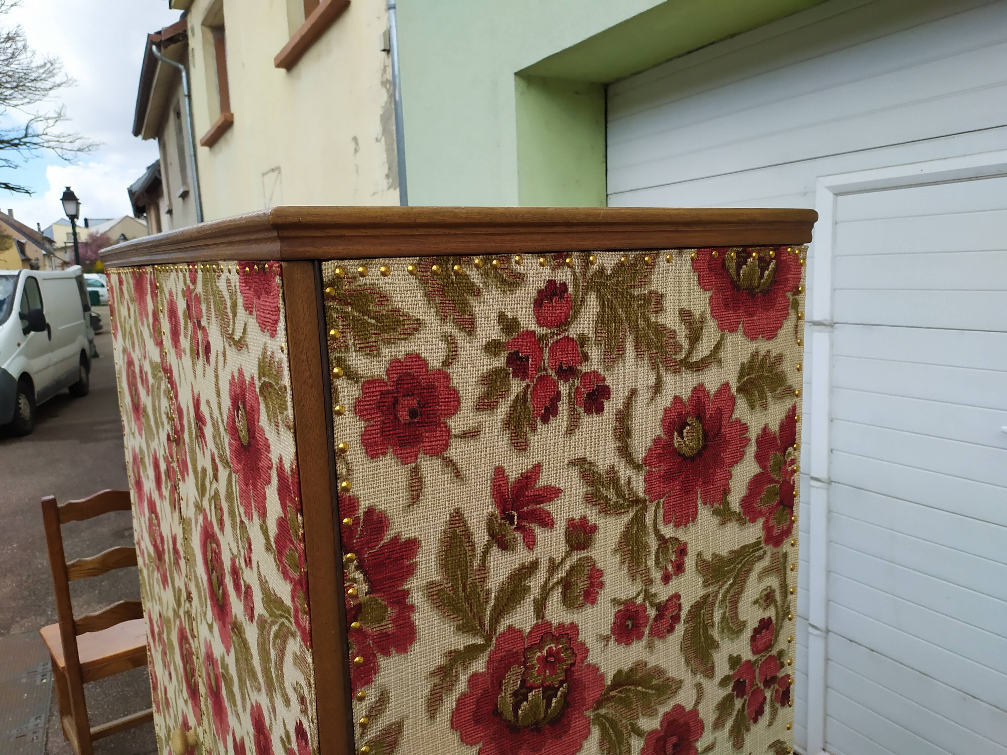 Wardrobe - wardrobe - Old - Wood - Floral Fabric - Artisanal