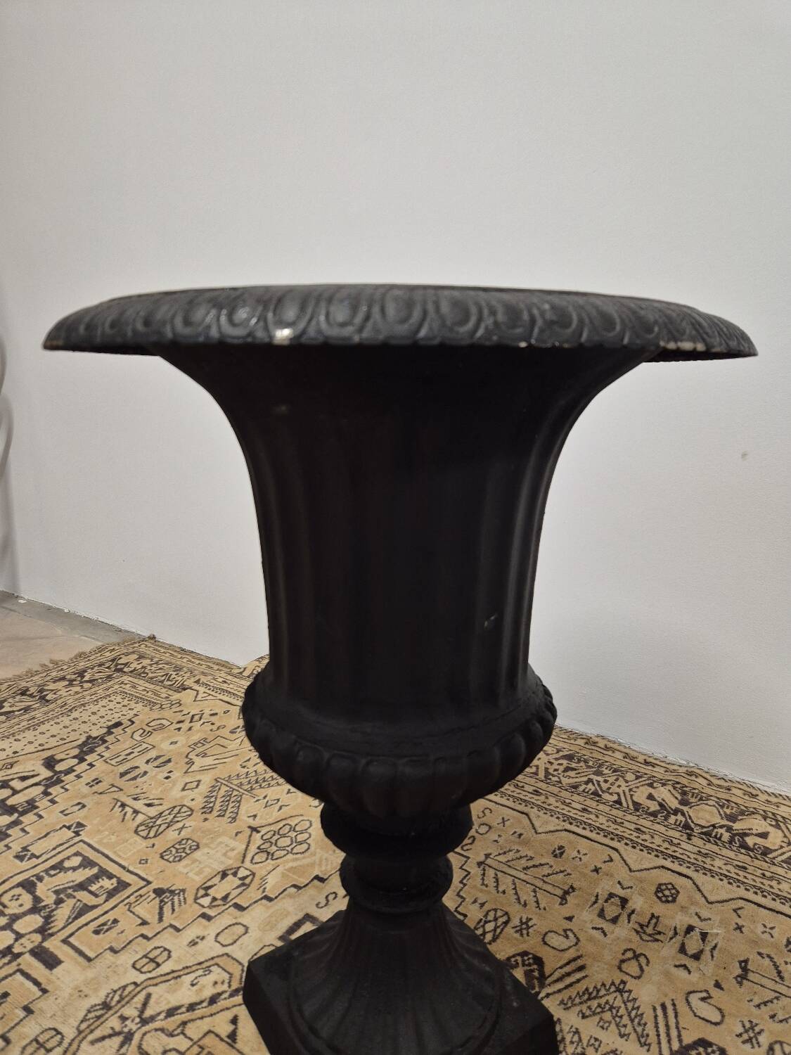 Pair of Medici cast iron vases from Maison Bourgeoise