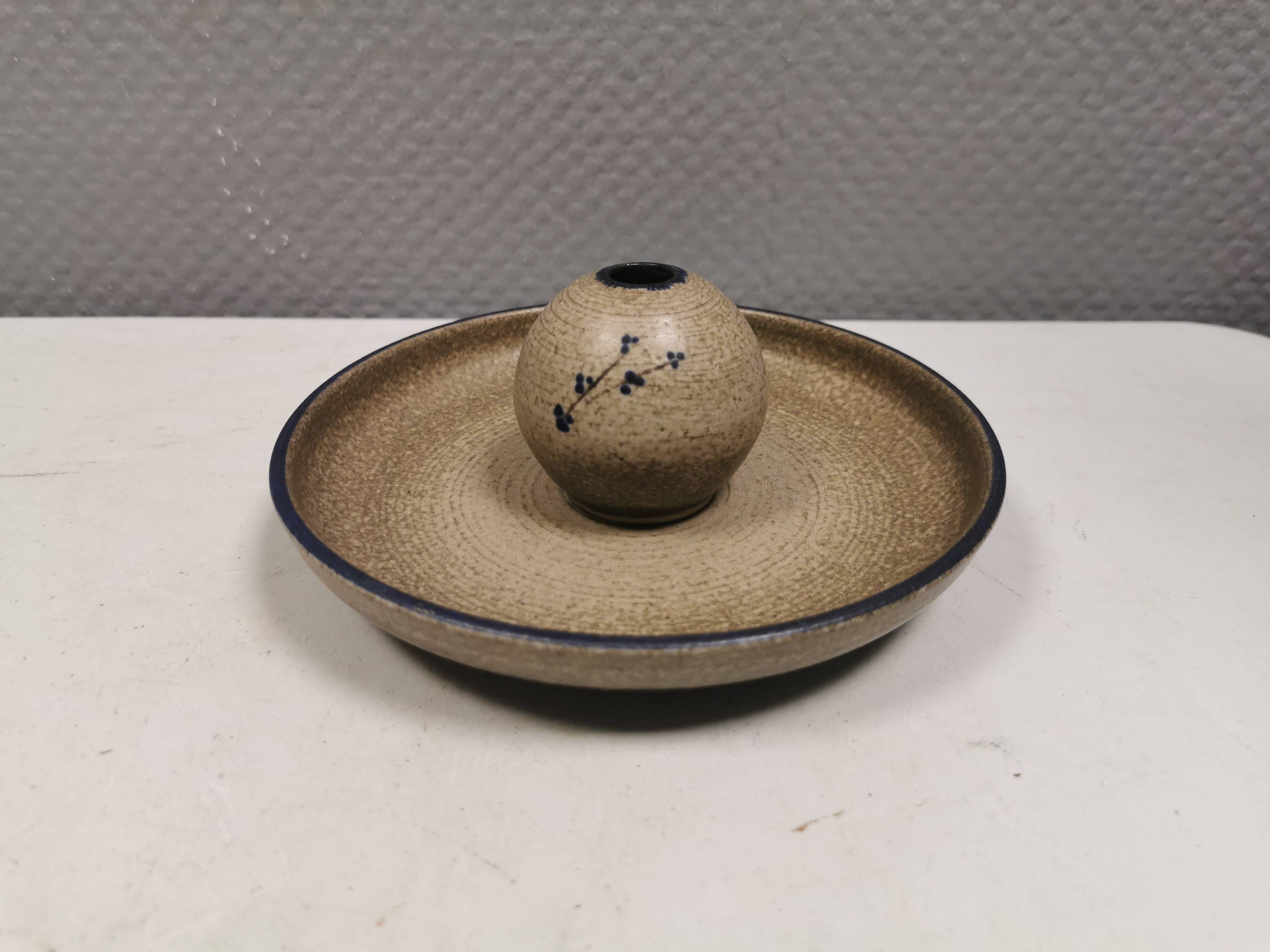 Beautiful bowl with a small knob ‘vase’ for a flower, Ulla ceramic Denmark
