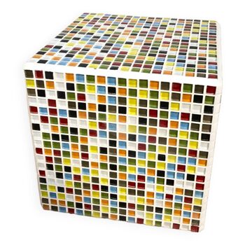 Multicolored ceramic cube