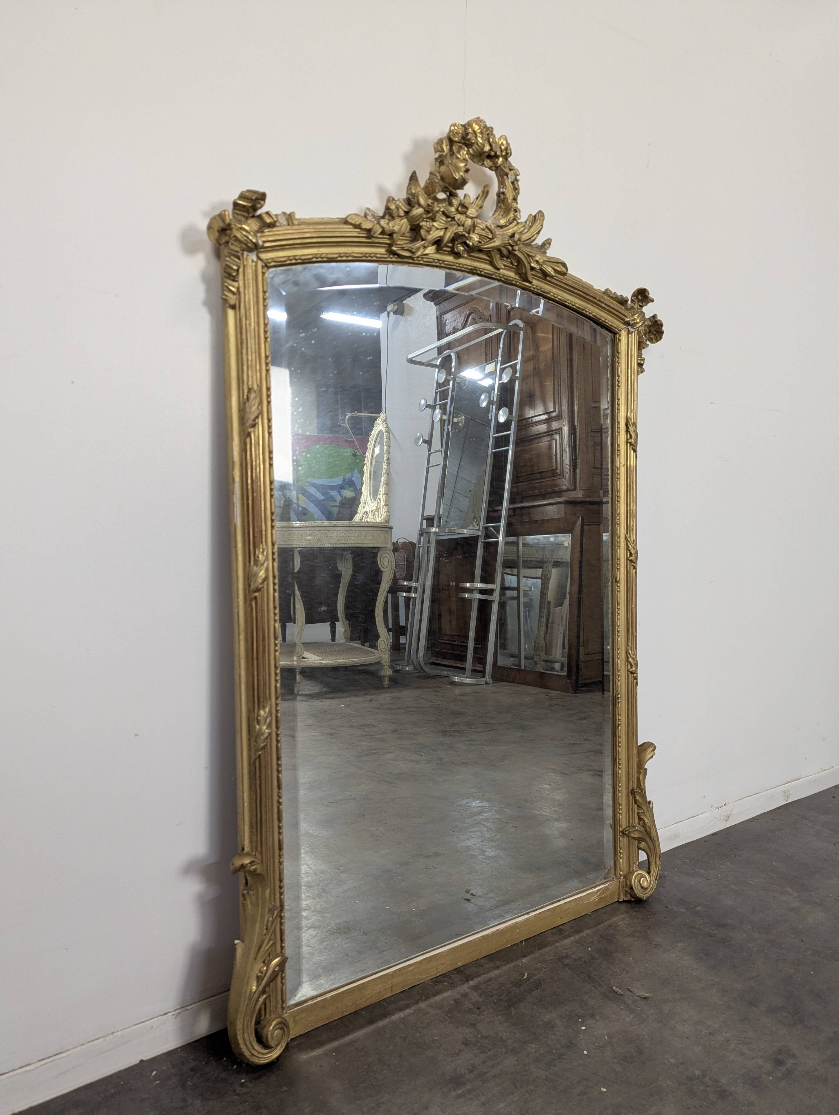 Miroir en bois doré époque Napoléon III